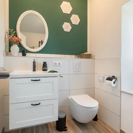 Apartment Neu Zum Kleinen Vogel, Sauna, Landidylle