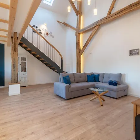 Zum Kleinen Vogel, Sauna, Landidylle Appartement Apen